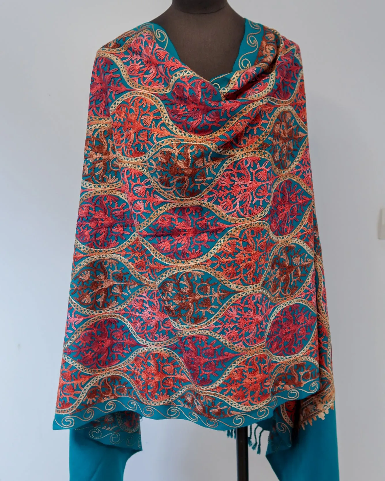 Embroidered winter scarf - Teal