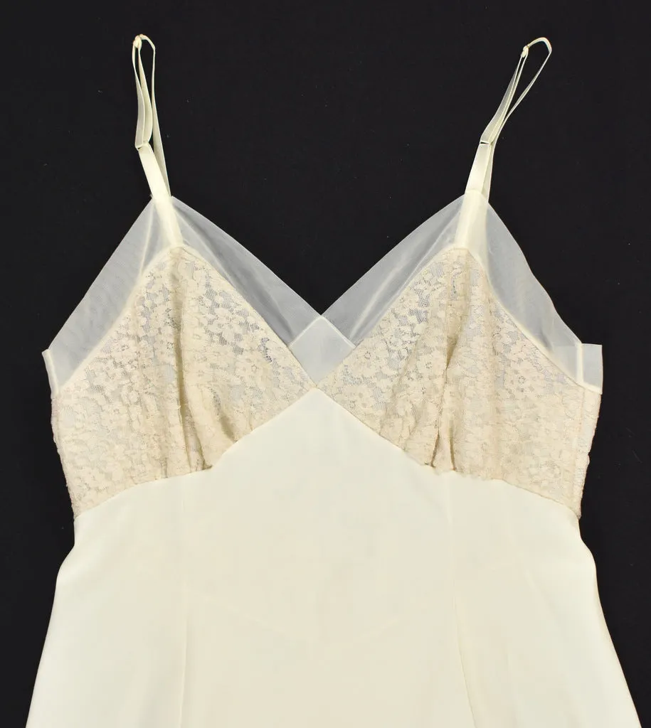 Vintage Off White Lace Cup Full Slip