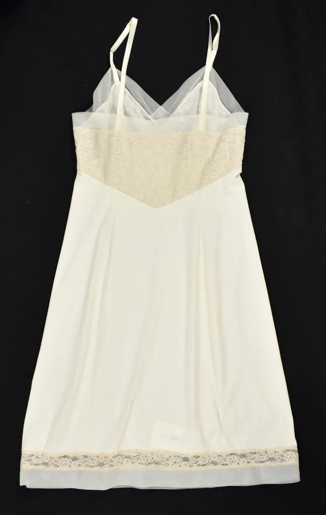 Vintage Off White Lace Cup Full Slip
